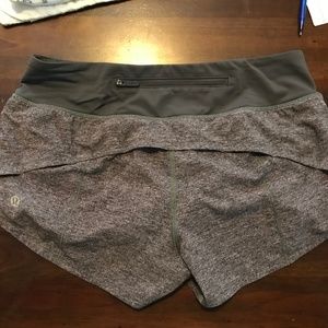 Lululemon Speed Up Short 2.5" in Heather Gray